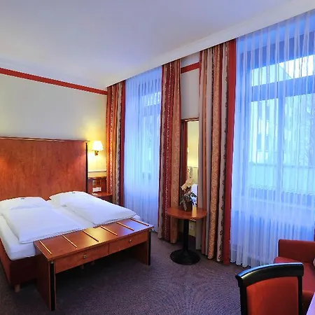 Concorde Hotel 4*
