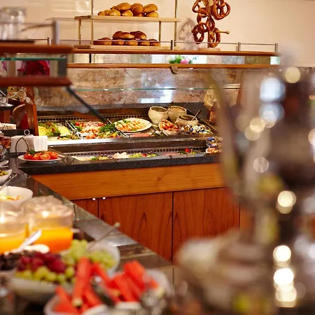 Concorde Hotel 4*