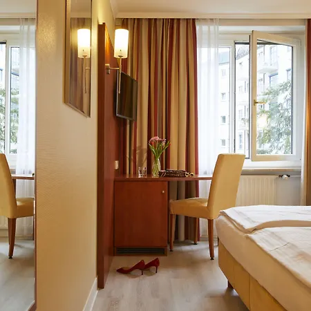 Concorde Hotel 4*
